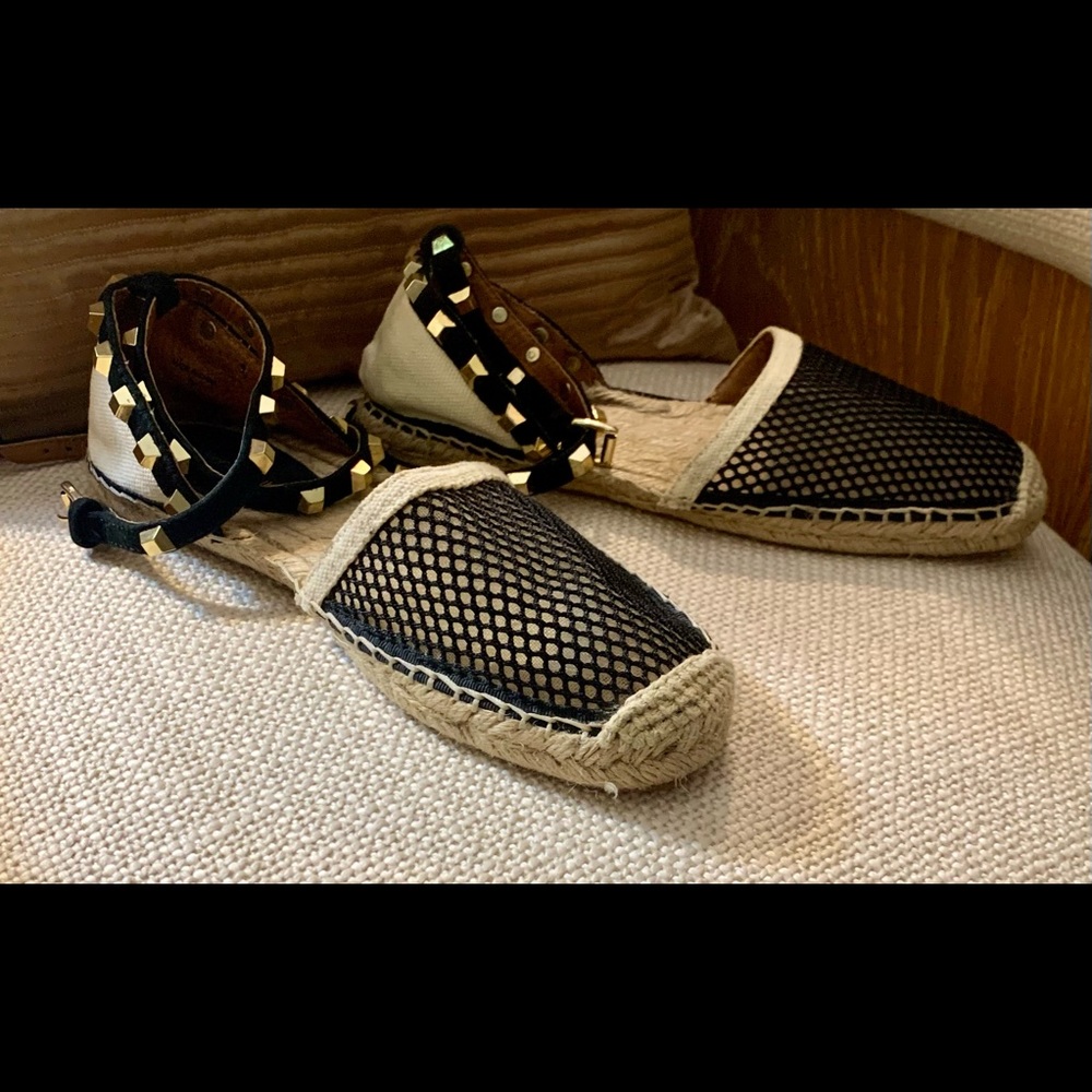 Rebecca Minkoff closed in sandal!